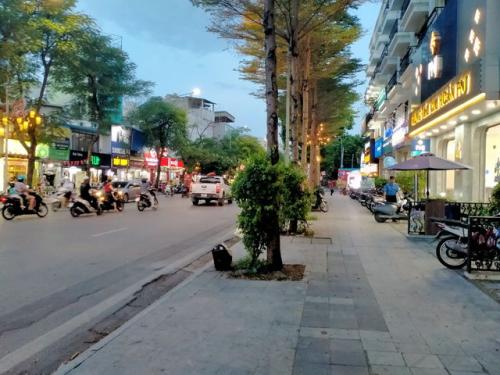 Nhà Ngọc Thuỵ 42m², giá 4.5 tỷ, ngõ ô tô 15m, thoáng đẹp, dân trí cao